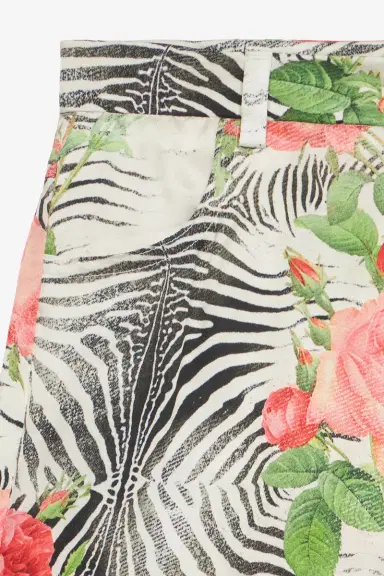 Roberto Cavalli Shorts With White Tigress And Rose Print | Thumbnail 4