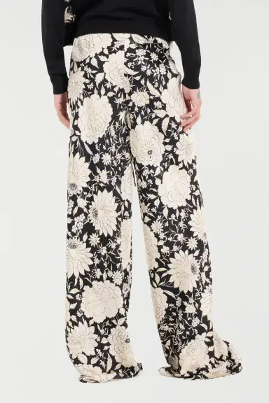 Roberto Cavalli Pure Silk Pants With Floral Print | Thumbnail 3