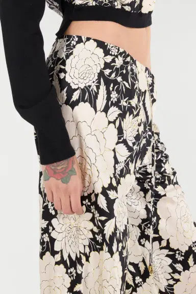 Roberto Cavalli Pure Silk Pants With Floral Print | Thumbnail 6