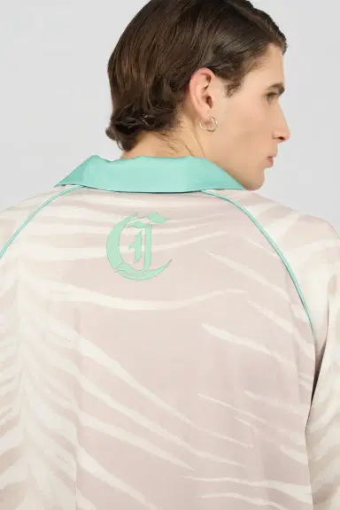 Roberto Cavalli Sports Jersey With Natural Barb Print And JC Logo | Thumbnail 5 Roberto Cavalli Sports Jersey With Natural Barb Print And JC Logo | Thumbnail 5