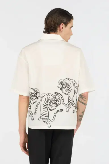Roberto Cavalli Ivory Shirt with Tigers and Logo | Thumbnail 3 Roberto Cavalli Ivory Shirt with Tigers and Logo | Thumbnail 3