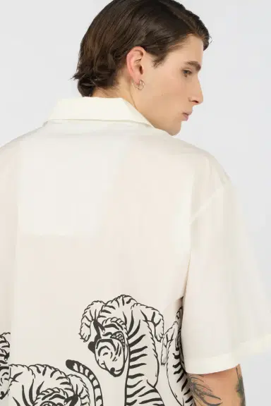 Roberto Cavalli Ivory Shirt with Tigers and Logo | Thumbnail 5 Roberto Cavalli Ivory Shirt with Tigers and Logo | Thumbnail 5