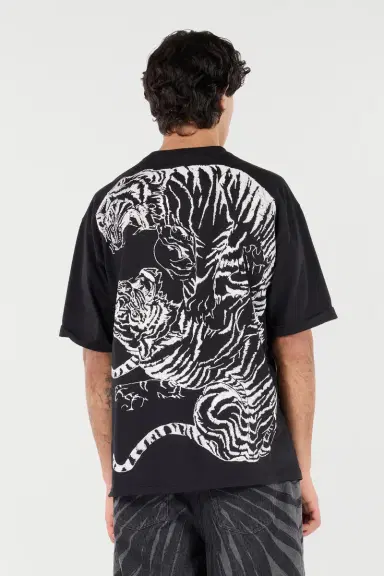 Roberto Cavalli Cotton T-Shirt With Tigers And Logo | Thumbnail 3 Roberto Cavalli Cotton T-Shirt With Tigers And Logo | Thumbnail 3