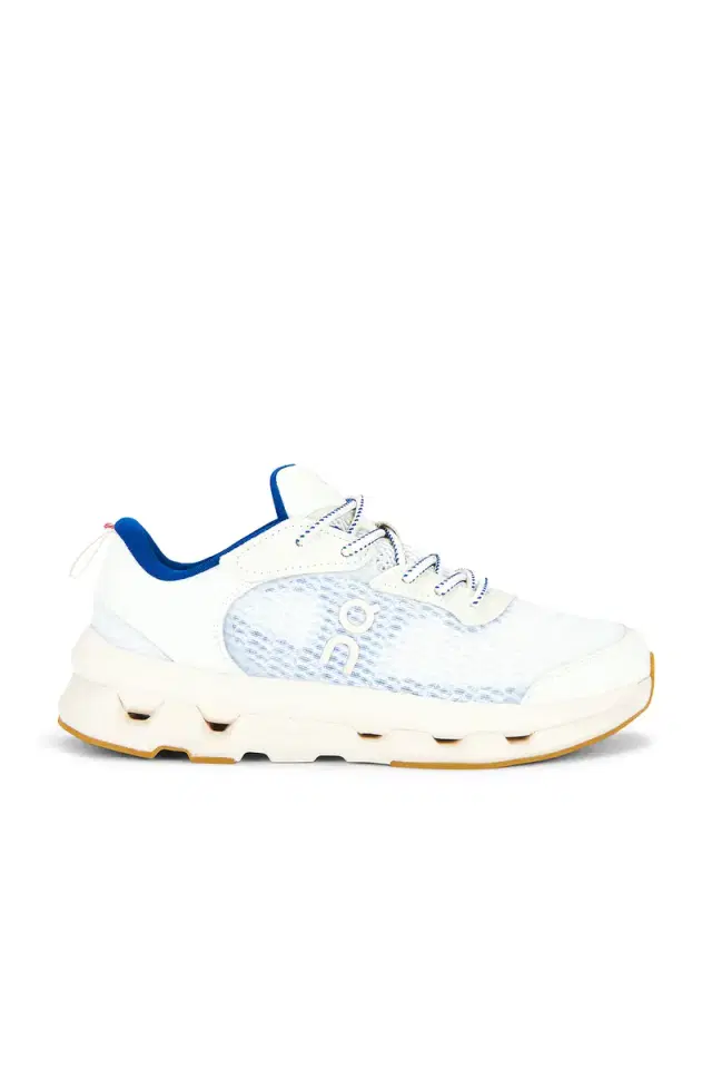 On Cloudzone Moon Sneaker