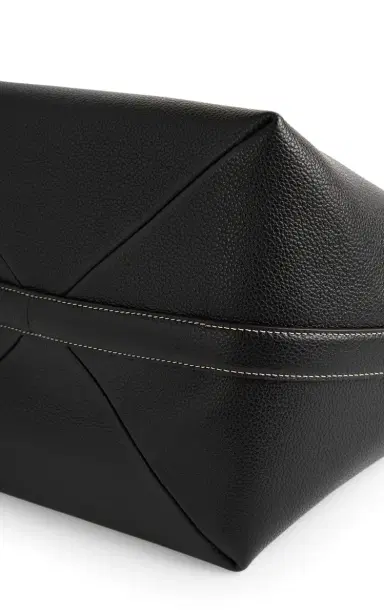 Toteme Medium Belted Grained-Leather Tote Bag | Thumbnail 5