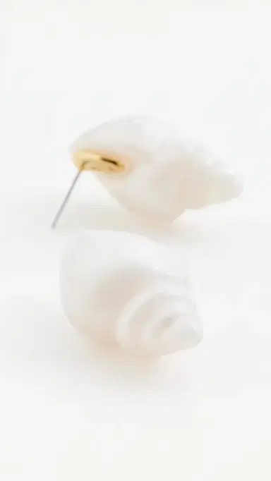 Lele Sadoughi Conch Shell Button Earrings Mother of Pearl One Size | Thumbnail 4