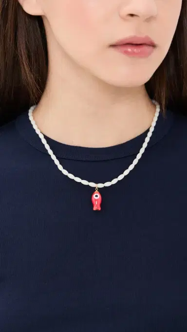 Logan Tay White Beaded Fish Necklace White One Size | Thumbnail 3