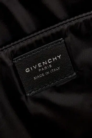 Givenchy Padded Antigona Pouch | Thumbnail 5 Givenchy Padded Antigona Pouch | Thumbnail 5