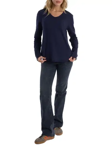 Wilt Women's Long Sleeve V-Neck with Raw Hem Shirttail T-Shirt - Peacoat | Thumbnail 2 Wilt Women's Long Sleeve V-Neck with Raw Hem Shirttail T-Shirt - Peacoat | Thumbnail 2
