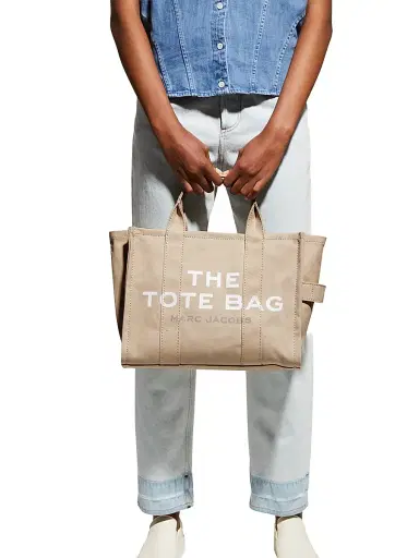 Marc Jacobs Women's The Medium Tote - Beige | Thumbnail 2 Marc Jacobs Women's The Medium Tote - Beige | Thumbnail 2