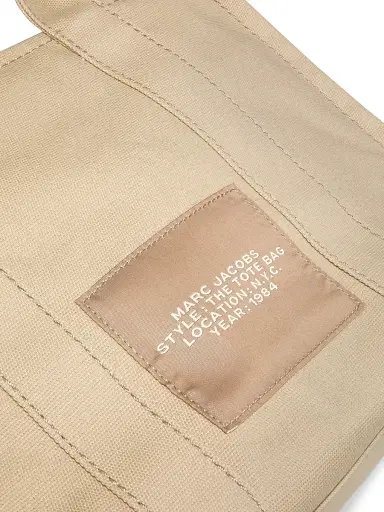 Marc Jacobs Women's The Medium Tote - Beige | Thumbnail 6 Marc Jacobs Women's The Medium Tote - Beige | Thumbnail 6