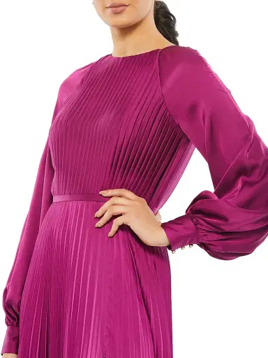 Mac Duggal Women's Ieena Pleated A-Line Chiffon Gown | Thumbnail 3 Mac Duggal Women's Ieena Pleated A-Line Chiffon Gown | Thumbnail 3