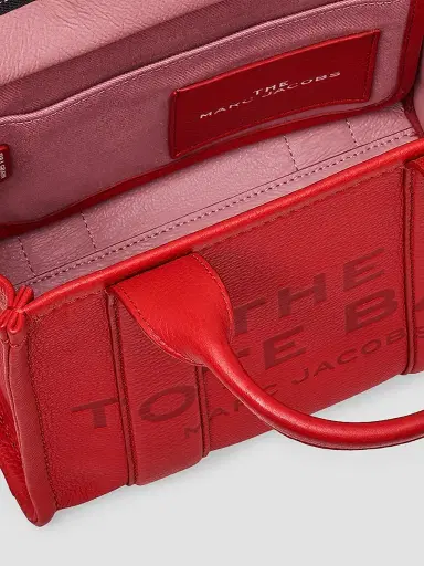 Marc Jacobs Women's The Leather Small Tote Bag - True Red | Thumbnail 6 Marc Jacobs Women's The Leather Small Tote Bag - True Red | Thumbnail 6