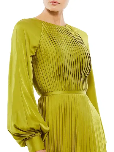 Mac Duggal Women's Ieena Pleated A-Line Chiffon Gown - Apple Green - Size 10 | Thumbnail 4 Mac Duggal Women's Ieena Pleated A-Line Chiffon Gown - Apple Green - Size 10 | Thumbnail 4