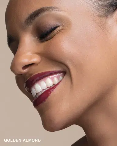 BOBBI BROWN Skin Foundation Stick | Thumbnail 3 BOBBI BROWN Skin Foundation Stick | Thumbnail 3