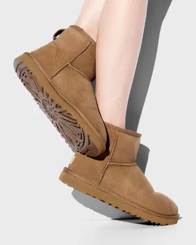 UGG Classic Mini II Boot | Thumbnail 4