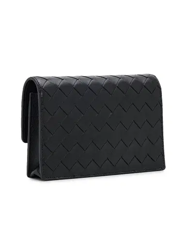 Bottega Veneta Women's Andiamo Intrecciato Leather Chain Pouch | Thumbnail 3 Bottega Veneta Women's Andiamo Intrecciato Leather Chain Pouch | Thumbnail 3