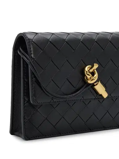 Bottega Veneta Women's Andiamo Intrecciato Leather Chain Pouch | Thumbnail 5 Bottega Veneta Women's Andiamo Intrecciato Leather Chain Pouch | Thumbnail 5