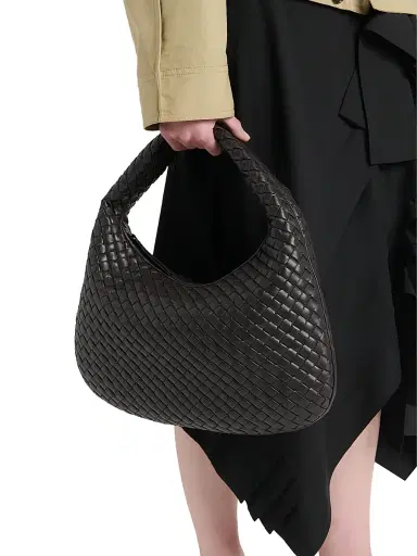 Bottega Veneta Women's Veneta Padded Intrecciato Leather Shoulder Bag | Thumbnail 3 Bottega Veneta Women's Veneta Padded Intrecciato Leather Shoulder Bag | Thumbnail 3