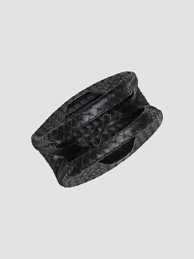 Bottega Veneta Women's Medium Campana Intrecciato Leather Shoulder Bag | Thumbnail 4 Bottega Veneta Women's Medium Campana Intrecciato Leather Shoulder Bag | Thumbnail 4