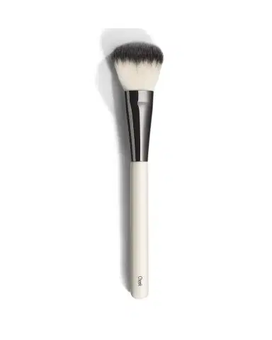 Chantecaille Cheek Brush | Thumbnail 3 Chantecaille Cheek Brush | Thumbnail 3