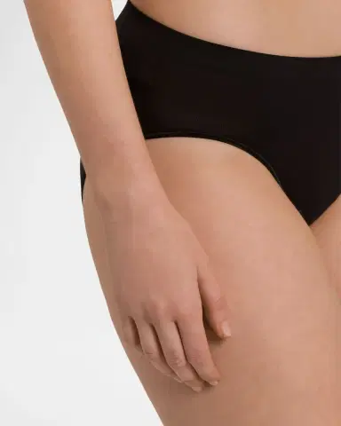 Hanro Touch Feeling High-Cut Briefs | Thumbnail 5