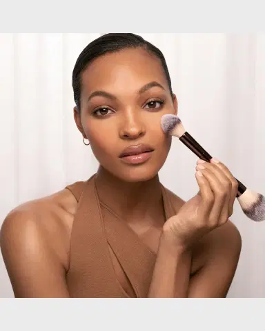 Hourglass Cosmetics Veil Translucent Setting Powder | Thumbnail 4 Hourglass Cosmetics Veil Translucent Setting Powder | Thumbnail 4