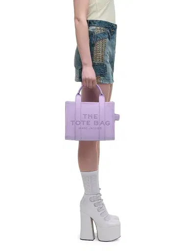Marc Jacobs Women's The Leather Small Tote Bag - Wisteria | Thumbnail 2 Marc Jacobs Women's The Leather Small Tote Bag - Wisteria | Thumbnail 2