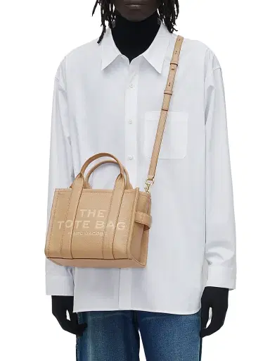 Marc Jacobs Women's The Leather Small Tote Bag - Camel | Thumbnail 3