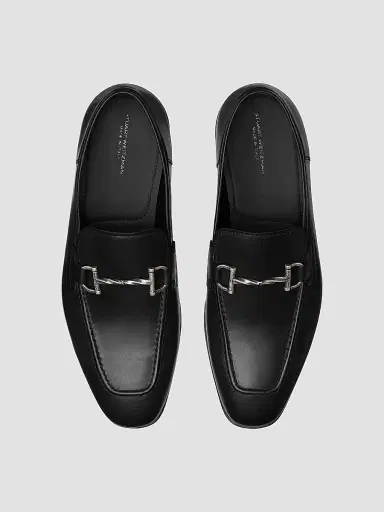 Stuart Weitzman Men's Simon Twistbit Leather Loafers - Black | Thumbnail 4 Stuart Weitzman Men's Simon Twistbit Leather Loafers - Black | Thumbnail 4