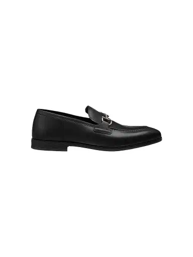 Stuart Weitzman Men's Simon Twistbit Leather Loafers - Black | Thumbnail 1 Stuart Weitzman Men's Simon Twistbit Leather Loafers - Black | Thumbnail 1