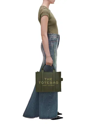 Marc Jacobs Women's Medium Leather Tote Bag - Forest | Thumbnail 1 Marc Jacobs Women's Medium Leather Tote Bag - Forest | Thumbnail 1