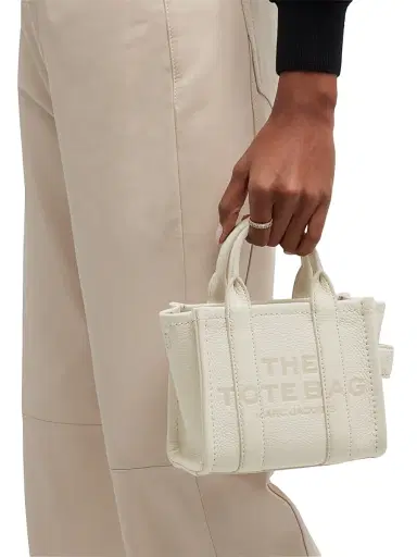 Marc Jacobs Women's The Leather Crossbody Tote Bag | Thumbnail 3 Marc Jacobs Women's The Leather Crossbody Tote Bag | Thumbnail 3