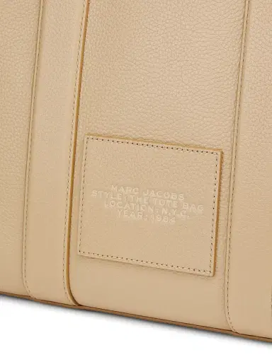 Marc Jacobs Women's Medium Leather Tote Bag - Camel | Thumbnail 6 Marc Jacobs Women's Medium Leather Tote Bag - Camel | Thumbnail 6