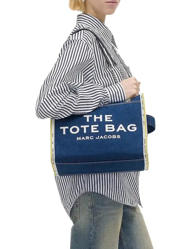 Marc Jacobs Women's The Denim Chain  Tote Bag - Dark Wash
