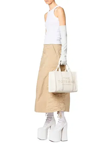 Marc Jacobs Women's Medium Leather Tote Bag - Cotton Silver | Thumbnail 2 Marc Jacobs Women's Medium Leather Tote Bag - Cotton Silver | Thumbnail 2