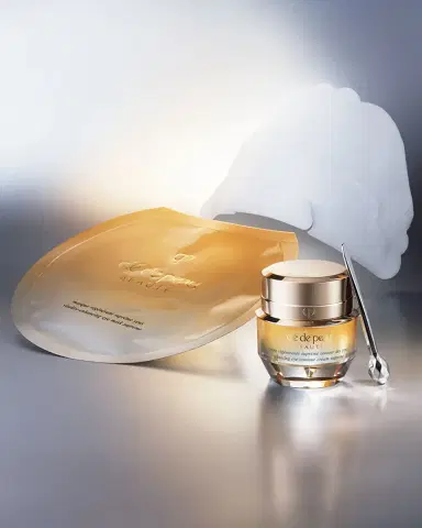 CLÉ DE PEAU BEAUTÉ Vitality-Enhancing Eye Mask Supreme, 6 sheets | Thumbnail 5