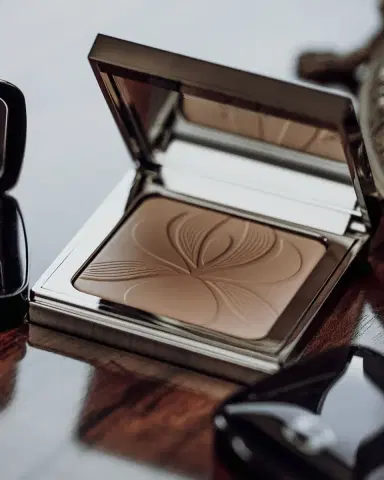 Sisley Paris Blur Expert | Thumbnail 7 Sisley Paris Blur Expert | Thumbnail 7