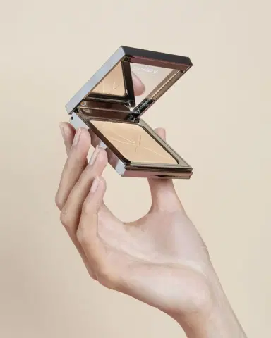 Sisley Paris Blur Expert | Thumbnail 8 Sisley Paris Blur Expert | Thumbnail 8