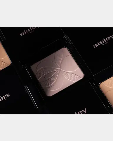 Sisley Paris Blur Expert | Thumbnail 10 Sisley Paris Blur Expert | Thumbnail 10