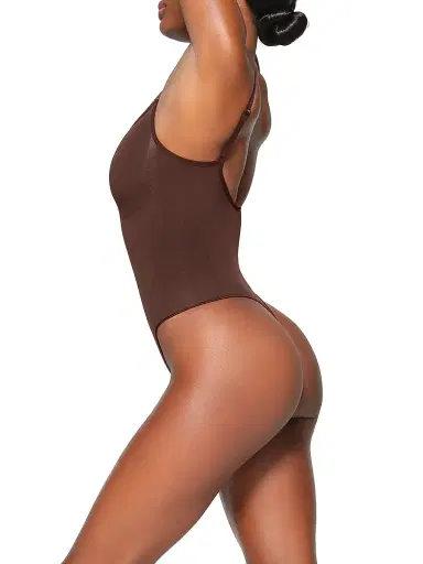 Skims Women's Seamless Sculpt Thong Bodysuit | Thumbnail 3 Skims Women's Seamless Sculpt Thong Bodysuit | Thumbnail 3