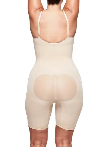 Skims Women's Seamless Sculpt Mid Thigh Bodysuit | Thumbnail 5
