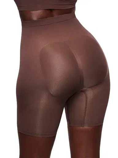 Skims Women's Seamless Sculpt Mid-Thigh Short | Thumbnail 5 Skims Women's Seamless Sculpt Mid-Thigh Short | Thumbnail 5