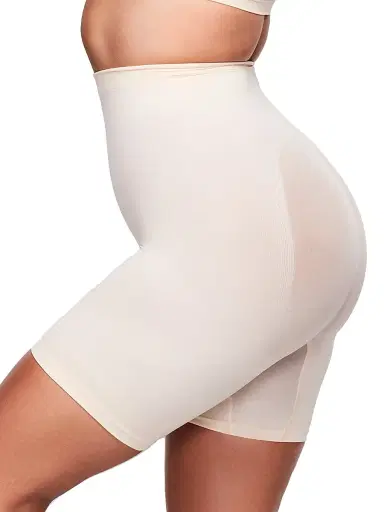 Skims Women's Seamless Sculpt Mid-Thigh Short | Thumbnail 4 Skims Women's Seamless Sculpt Mid-Thigh Short | Thumbnail 4