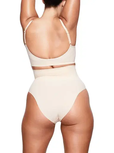 Skims Women's Seamless Sculpt Bralette | Thumbnail 5 Skims Women's Seamless Sculpt Bralette | Thumbnail 5