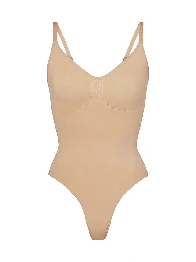SKIMS Women's Seamless Sculpt Thong Bodysuit - Clay