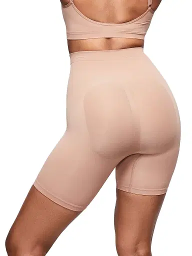 Skims Women's Seamless Sculpt Mid-Thigh Short | Thumbnail 5 Skims Women's Seamless Sculpt Mid-Thigh Short | Thumbnail 5