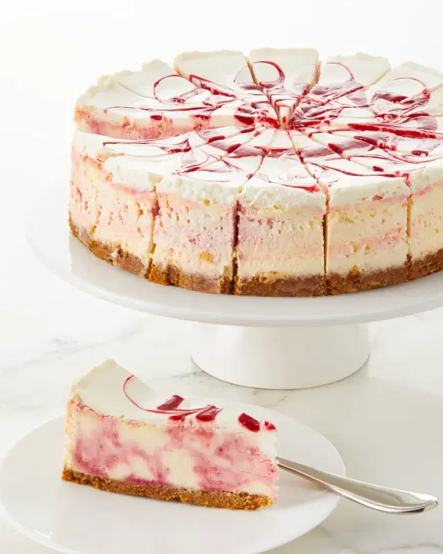 Cheesecake Royale Strawberry Cheesecake