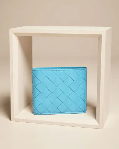 Bottega Veneta Men's Intrecciato Leather Bifold Wallet | Thumbnail 3