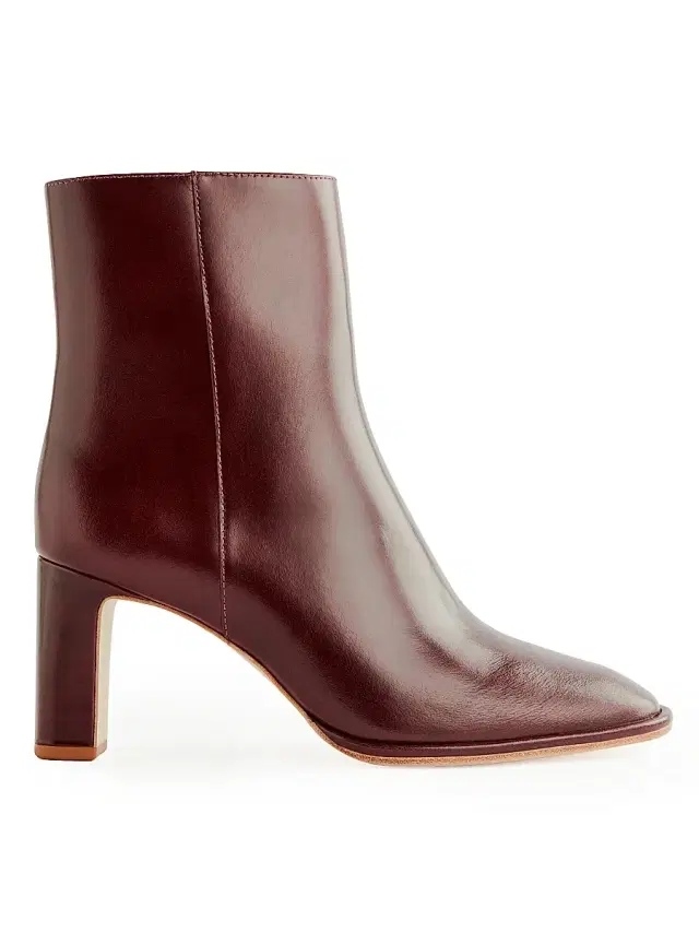 Women's Gillian 75MM Leather Ankle Boots - Ruby